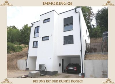 NEUBAU!! TOP WOHNUNG + SONNENTERRASSE + CARPORT IN RUHIGER LAGE!