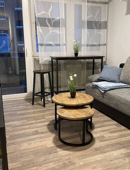 Stadtmitte/Innenstadt - Modernes voll möbliertes Apartment Studio mit WiFi, neuer Küche & Balkon - Trier