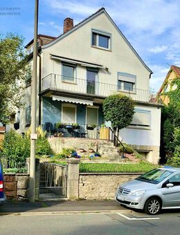 Charmantes Mehrfamilienhaus mit Ausbaureserve in Gerbrunn! - Gerbrunn