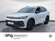 VW Tiguan, 2.0 TDI R-Line 193PS, Jahr 2022 - Freiburg (Breisgau)