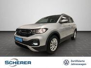 VW T-Cross, 1.0 TSI Life, Jahr 2023 - Wiesbaden