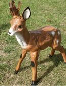 Dekofigur Rehbock stehend mittel Gartendekofigur Tierfigur in 06313