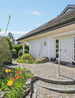 Großzügiges Einfamilienhaus mit Einliegerwohnung und herrlichem Grundstück in Unterhaugstett - Bad Liebenzell