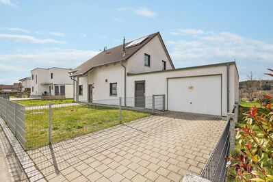 Einfamilienhaus mit großem Grundstück im Augsburger Einzugsgebiet!