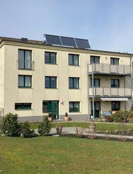 Stadthaus mit 4 Wohnungen, 2 Balkonen, Garage, 4 Stellplätzen und Blick auf den Schweriner Innensee - Schwerin