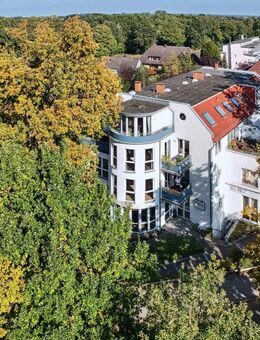 Exklusiv in Oberneuland - Kernsaniertes Wohnerlebnis mit Tiefgaragenstellplatz - Bremen