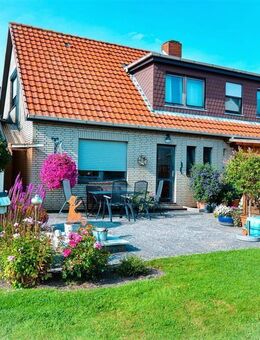 Solides Einfamilienhaus nutzbar für 2 Familien mit großem Grundstück. - Nordholz