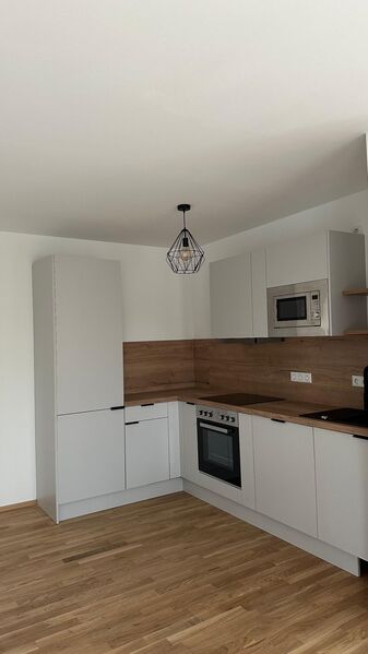 Erstbezug - große, helle 3-Zimmer-Wohnung mit Sonnenbalkon und offener Küche