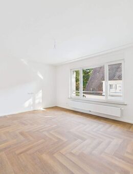 WOHNEN AM SALONWALD - Kernsanierte 3,5-Zimmer Wohnung in herausragender Lage - Ludwigsburg