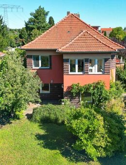 Mehrgenerationen-Traum: Zweifamilienhaus nahe Baumschulenweg mit Entwicklungsbedarf und Potenzial! - Berlin