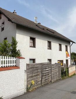 Renditeobjekt (>7% p.a.) in Wiesenfelden. Gepflegtes Mehrfamilienhaus mit Nebengebäude - Wiesenfelden