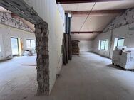 Lebenstraum auf Traumgrundstück: Entkerntes Einfamilienhaus mit Baugrundstück in Waldrandlage - Horn-Bad Meinberg