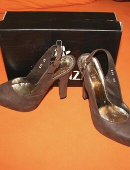 braune Gianmarco Lorenzi Pumps Größe 39 - NEU! - Düsseldorf