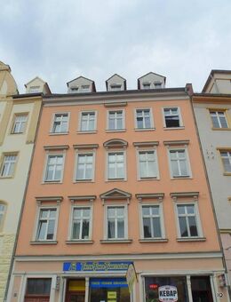 Ab Oktober 2025: Kleine Singlewohnung mit Balkon (Hofseite), Badewanne und Laminatboden - Meißen