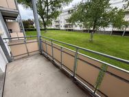 Klein aber ohooo... geräumige Küche mit Balkon - Chemnitz